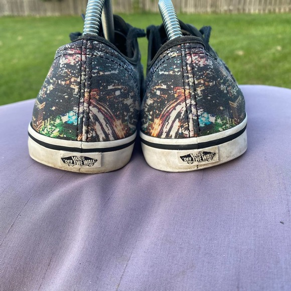 Vans Lo Graffiti City Lights Men's size 6/ Women's size 7.5 Skate Shoes T375 - Picture 4 of 9